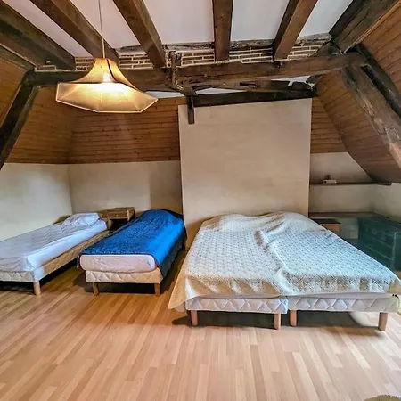 Familial En Pleine Foret Nyaraló Mouliherne