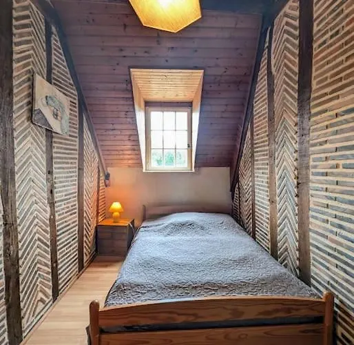 Familial En Pleine Foret Mouliherne